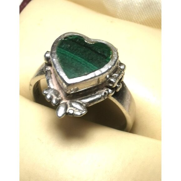 Sterling Silver TT 925 Ring | Size 7 | Green Heart Gemstone | 6g | Crown Vintage - Picture 1 of 9